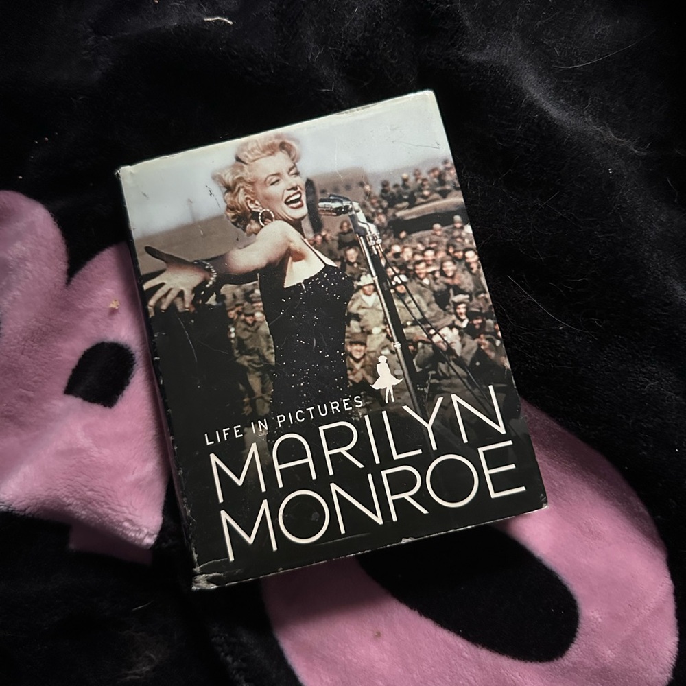 MARILYN MONROE